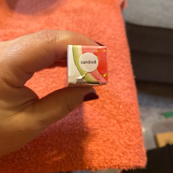 Estate wet matte liquid lips - Picture 2 of 3